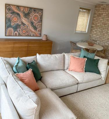 Goolwa House | Seaside Daisy 3 Bedrooms 6 Beds