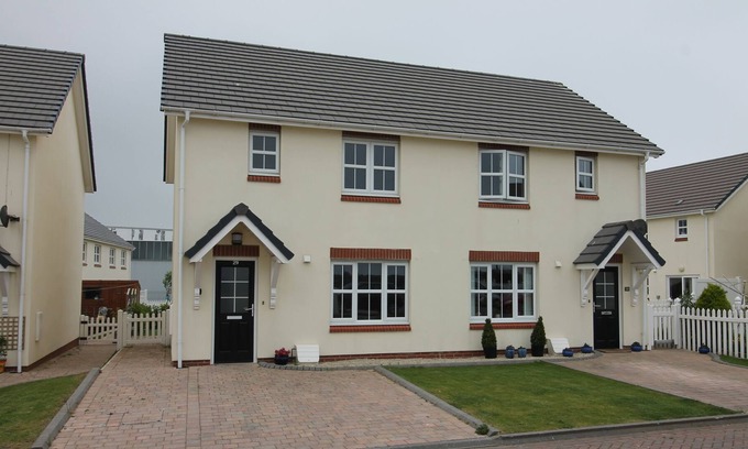 Peel House | Sebbie's House, Isle of Man holiday cottage