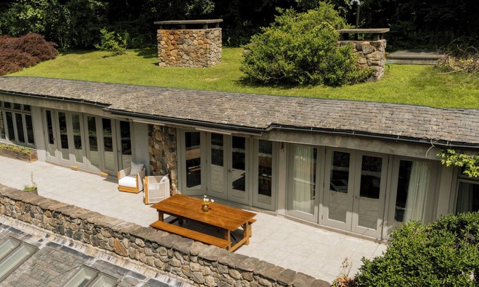 Roxbury House | Secluded Architectural gem in the heart of Roxbury - Modern, Chic & Dreamy Pool