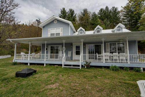 Topton House | Secluded Lakefront Cabin with Private Dock on Lake Nantahala, Topton, North Carolina