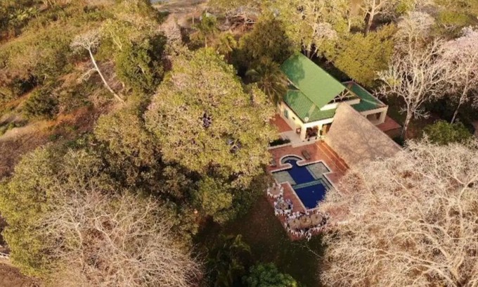 Cartagena District Villa | Secluded Luxury Villa Retreat