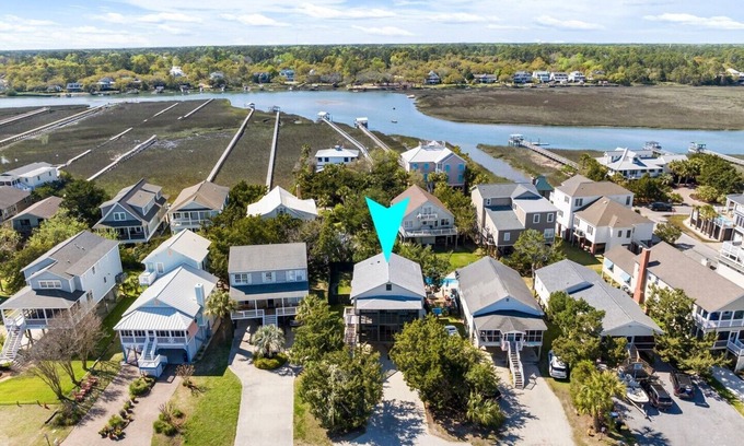 Pawleys Island House | Second Row Beach House - 1st Floor Only, 2 Screened Porches, Dog Friendly