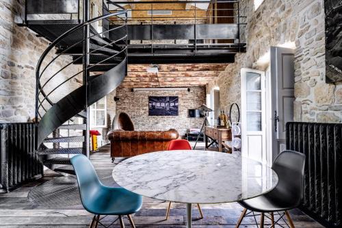 Aubussargues Apartment | Secret d'Uzès - Le Loft - Avec piscine chauffée