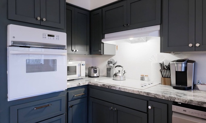 Sedona Condo | Sedona Retreat with Red Rock Views, Mid-Century Charm | Upper Level Duplex
