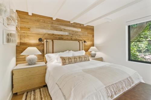 Uptown Sedona Bed & Breakfast | Sedona Views B&B and Luxury Creekside Cabins