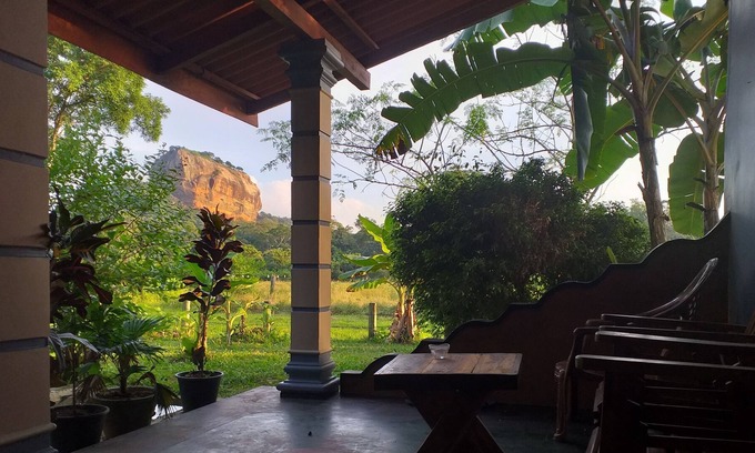 Sigiriya House | Seegiri close-up View