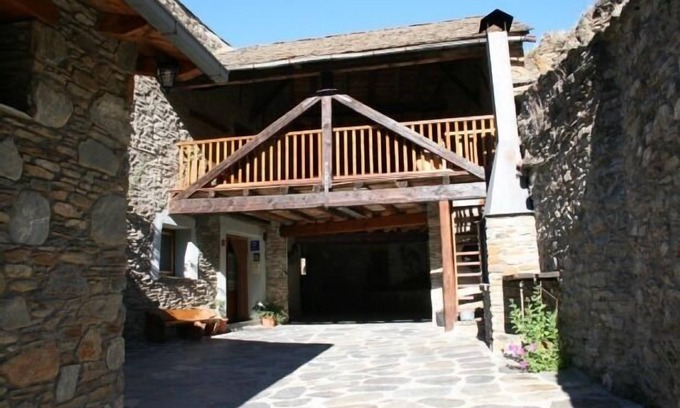 Castellbo Cottage | Self catering El Racó de Cal Maró for 8 people