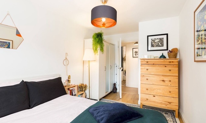 Leamington Spa Apartment | Self Contained 1Bed with Parking, Leamington Spa | Pass the Keys
