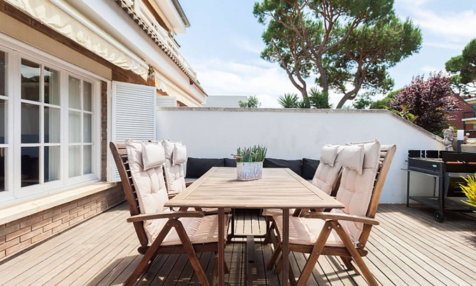 Castelldefels House | Semi-detached house 100 mtr from the beach