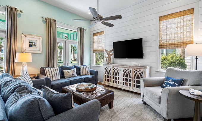 Frangista Beach Cottage | Sept-Oct Reduced!*Pool Access*Beach Gear Included!