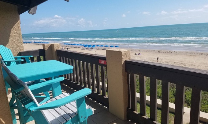 South Padre Island Condo | "September" 2025-"SPECIAL-RIGHT ON THE BEACH-Amazing View-ALL REMODELED