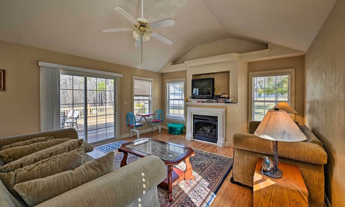 Piper Gap House | Serene Blue Ridge Getaway in Galax w/Yard!