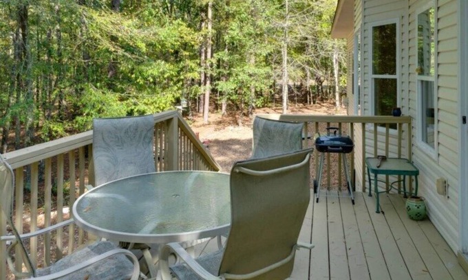Hot Springs Village House | Serene Getaway in the Woods