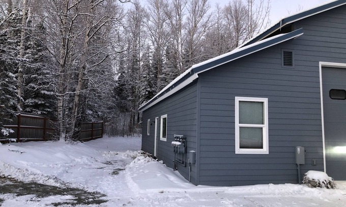 Wasilla Apartment | Serene Suite - private studio close to city center.