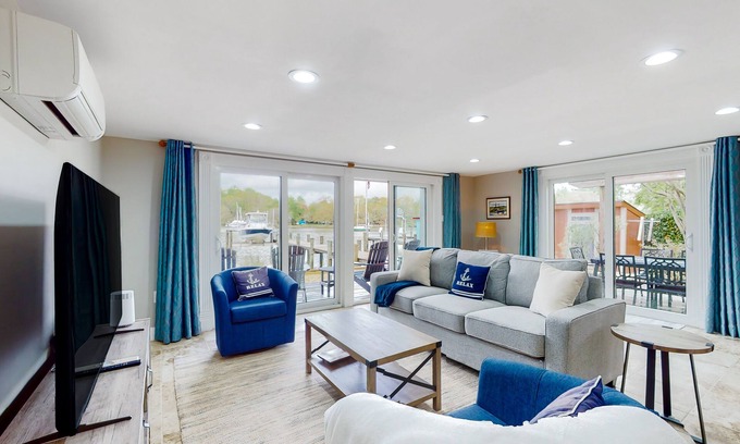 Herald Harbor House | Serene waterfront home with kayaks, paddle board, grill, firepit, W/D, and AC