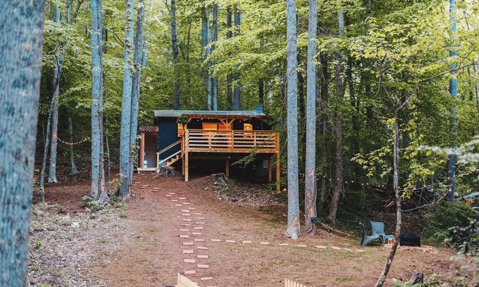 Fairview Cabin | Serenity Cabin, located 20 minutes from downtown.