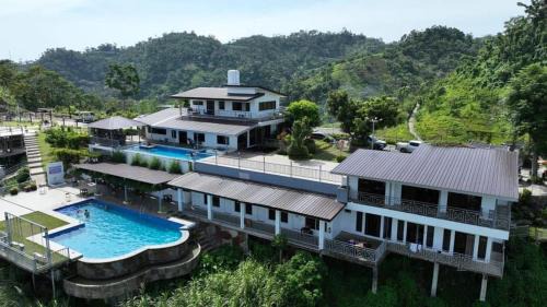 Cebu Resort | Serenity Farm and Resort by Hiverooms