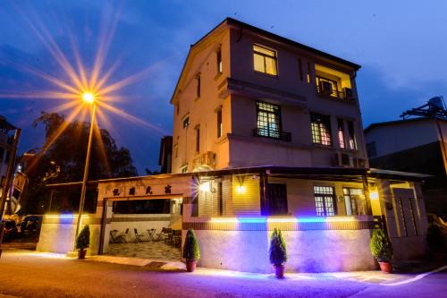 Puli House | Seven Dwarfs Travel Stack