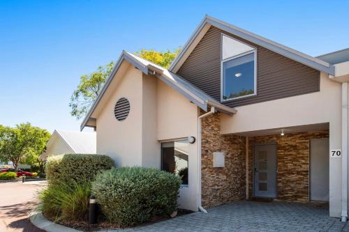 Broadwater Villa | Seventy at Cape View Resort