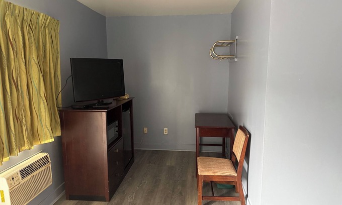 Ashland Hotel | Shady Grove Motel
