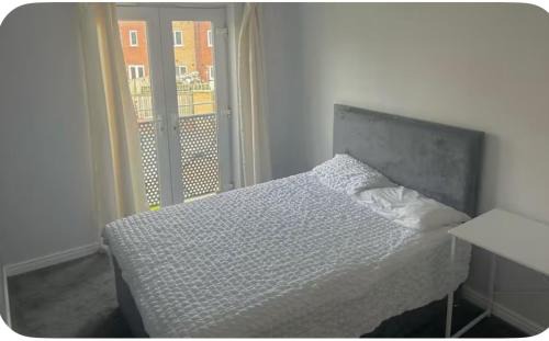Stockton-on-Tees House | Shekinah glory
