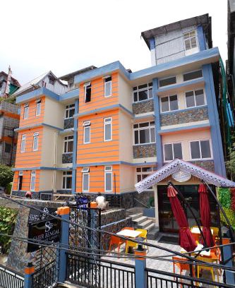 Darjeeling Hotel | Sher Bengal Darjeeling 100 Mts from Mall Road Couple Friendly