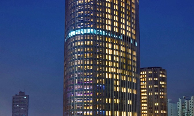 Lujiazui Hotel | Sheraton Grand Shanghai Pudong Hotel & Residences
