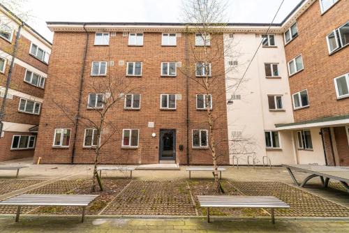 Coventry Apartment | Sherbourne Village Coventry