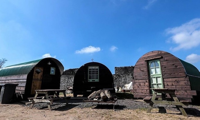 Compton Martin Apartment | Shetland Arc at Fernhill Farm