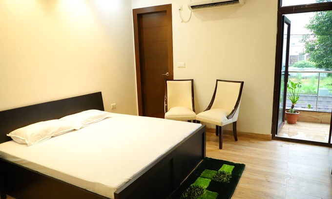 Rishikesh Apartment | Shivoham Yoga Retreat - Spacious and Fully Equipped Apartment in Tranquil Area
