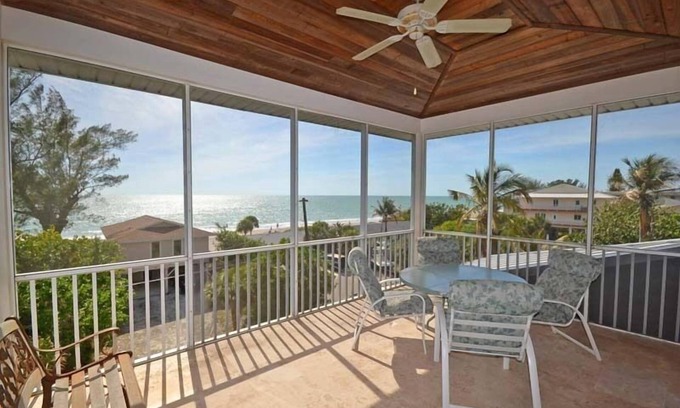 Englewood House | Shoreview Chalet with nice Gulf Views