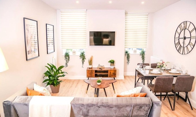 Shrewsbury Apartment | Shrewsbury Modern 1 Bedroom Apartment By Bevolve
