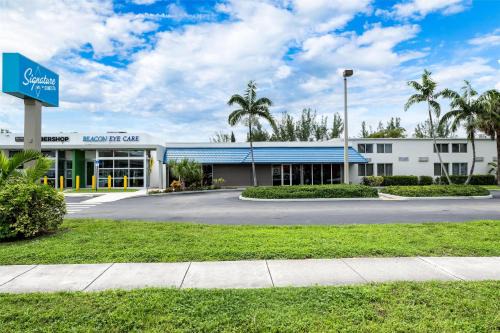 Ludlam Hotel | Signature Inn Miami