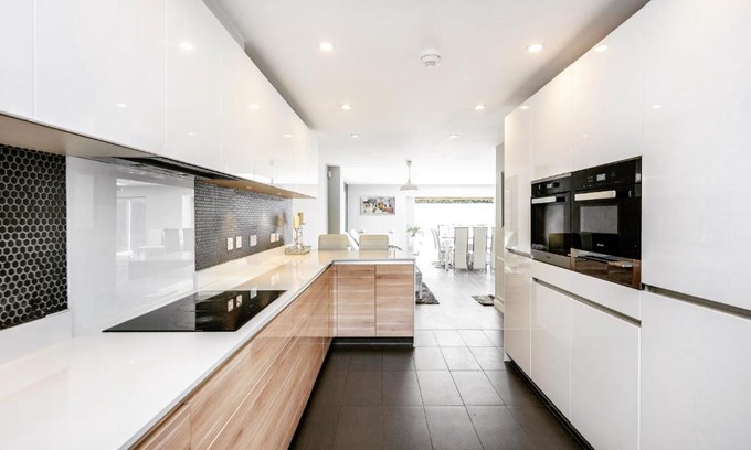 Harold Wood Villa | SILVERINGS a Beautifully designed Luxurious Townhouse