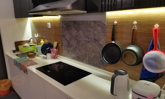 Seri Kembangan Apartment | Simfoni Tower Balakong with 100mbps wifi and Netflix