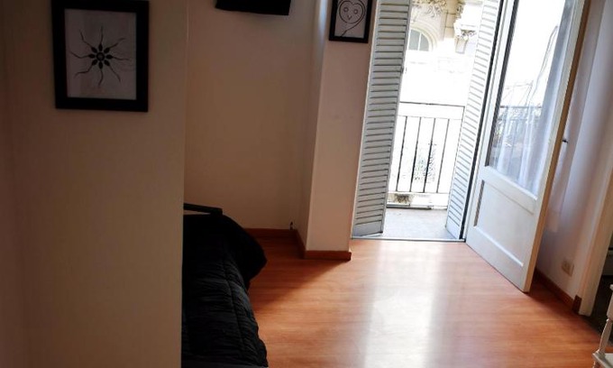 San Telmo Apartment | Simple Studio