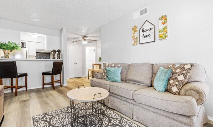 Park Central Apartment | Simplicity and Convenience! Pool View w. Balcony!