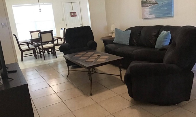 Laguna Vista House | Single Family Home Mango Ct.