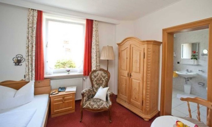 Rottach Bed & Breakfast | Single Room 4 - Gästehaus Zibert