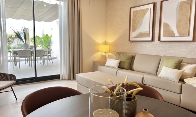 Sitges Town Center Apartment | Sitges Spaces Garden Oasis - 3 Bedroom/2 Bath/Garden- Sleeps 7 (5+2)