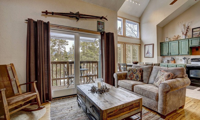Four O'Clock Condo | Ski-In/200 steps to lift,2BR-Loft,2BA,Vaulted Ceiling, Heated Private Garage