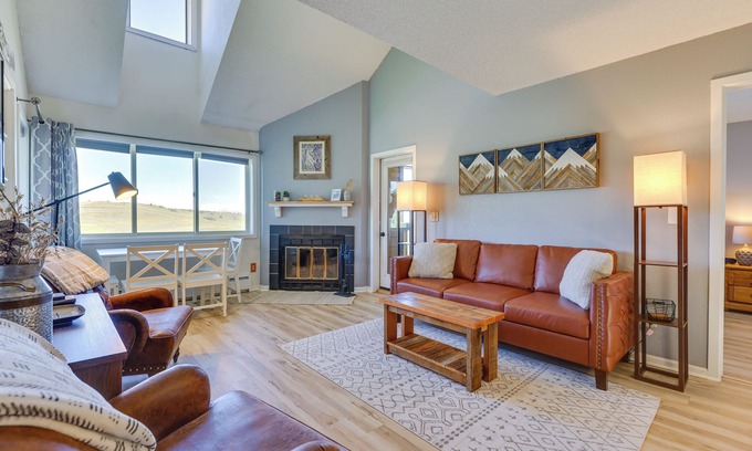 Granby Condo | Ski-In/Out Granby Condo w/Mtn Views + Balcony!
