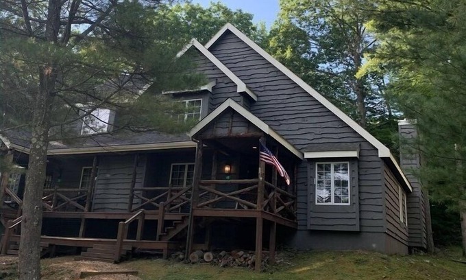 White Haven House | Ski In Ski Out! Jack Frost Mountain Snow Ridge Village