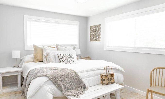 North Ogden House | Skiing! Designed for Comfort, 1 Cal King, 3 queens, Mountain Views Hiking,