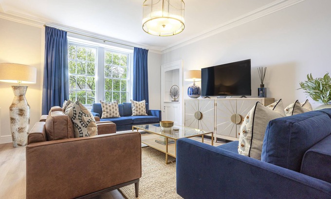 St. Andrews Apartment | Skye Sands | Westview House - 3 Bedrooms - Central