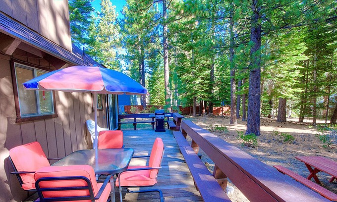 Country Club Estates House | Skyline Divine by Lake Tahoe Accommodations