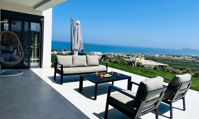 Maleme House | Skyline Serenity Villa 10PL 4BD 3BA .3min to beach
