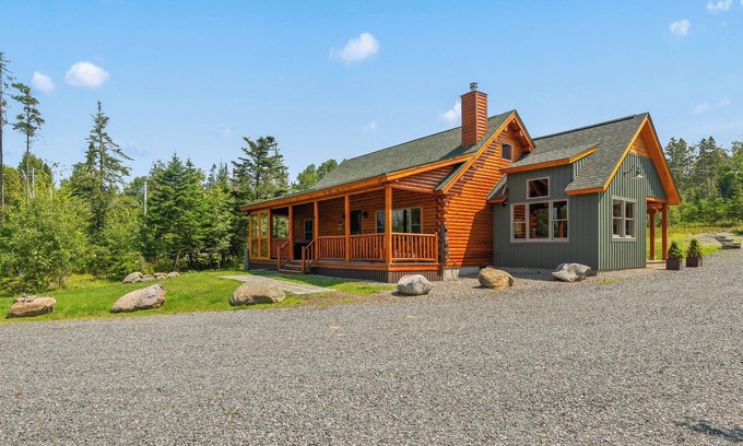 Rangeley Cabin | Slack Tide at Rangeley Lake Resort - with shared waterfront on Rangeley Lake