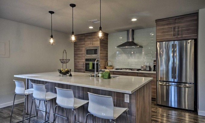 Astoria Apartment | Sleek Riverfront Condo on Pier in Downtown Astoria