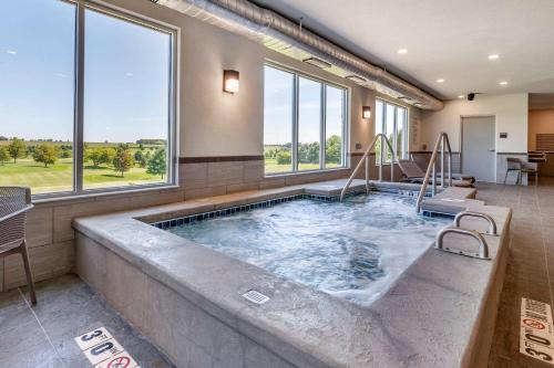 Lancaster Hotel | Sleep Inn & Suites Lancaster-Platteville